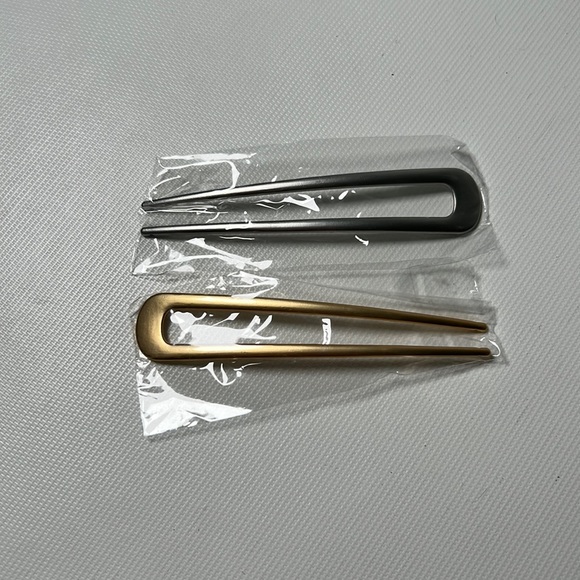 Accessories - NWT Gold and Silver Tone Hair Pins